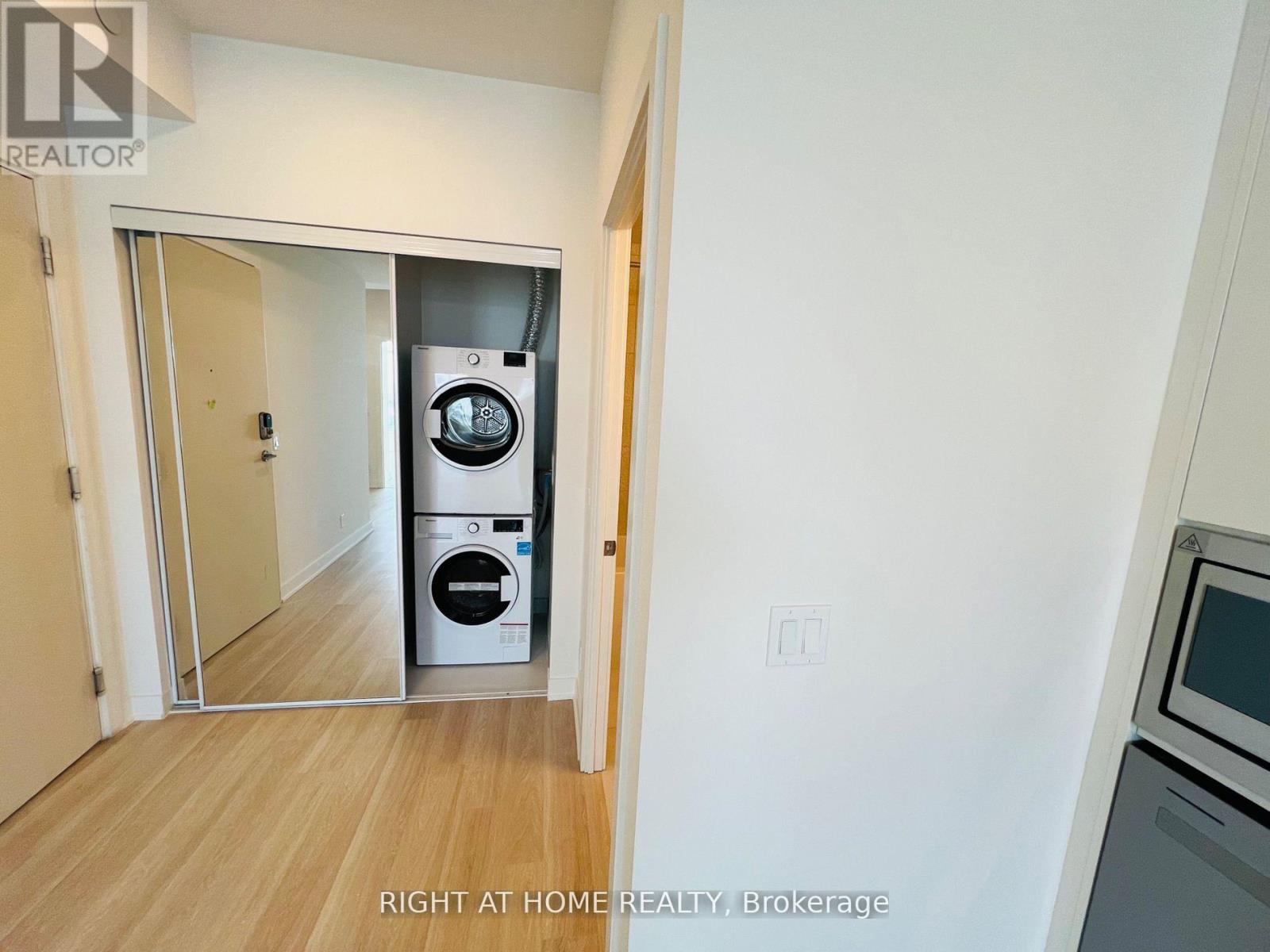 3001 - 30 Upper Mall Way, Vaughan, Ontario  L4J 0L7 - Photo 29 - N12632418