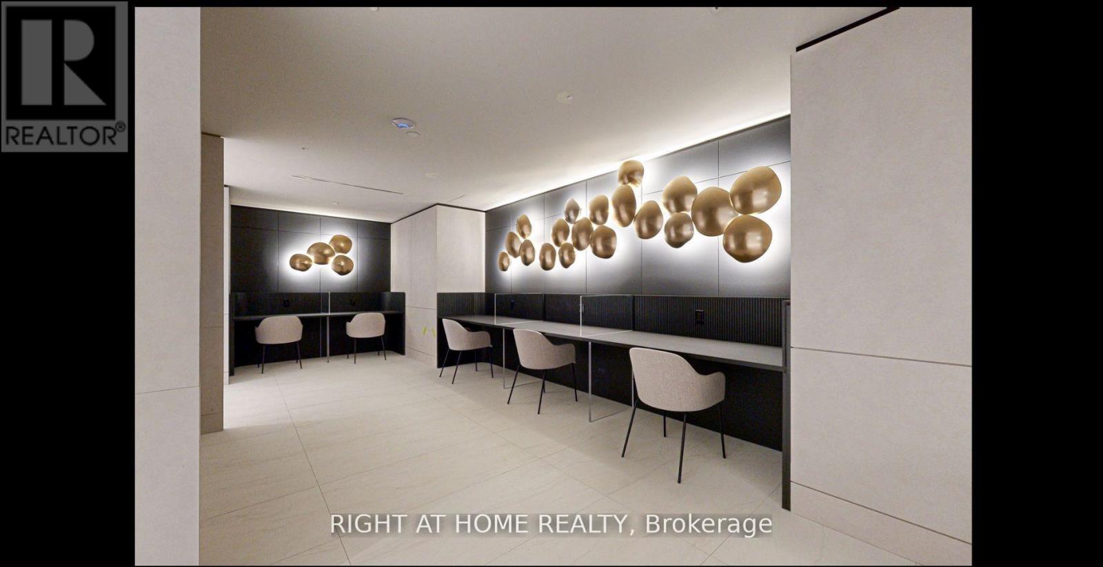 3001 - 30 Upper Mall Way, Vaughan, Ontario  L4J 0L7 - Photo 5 - N12632418