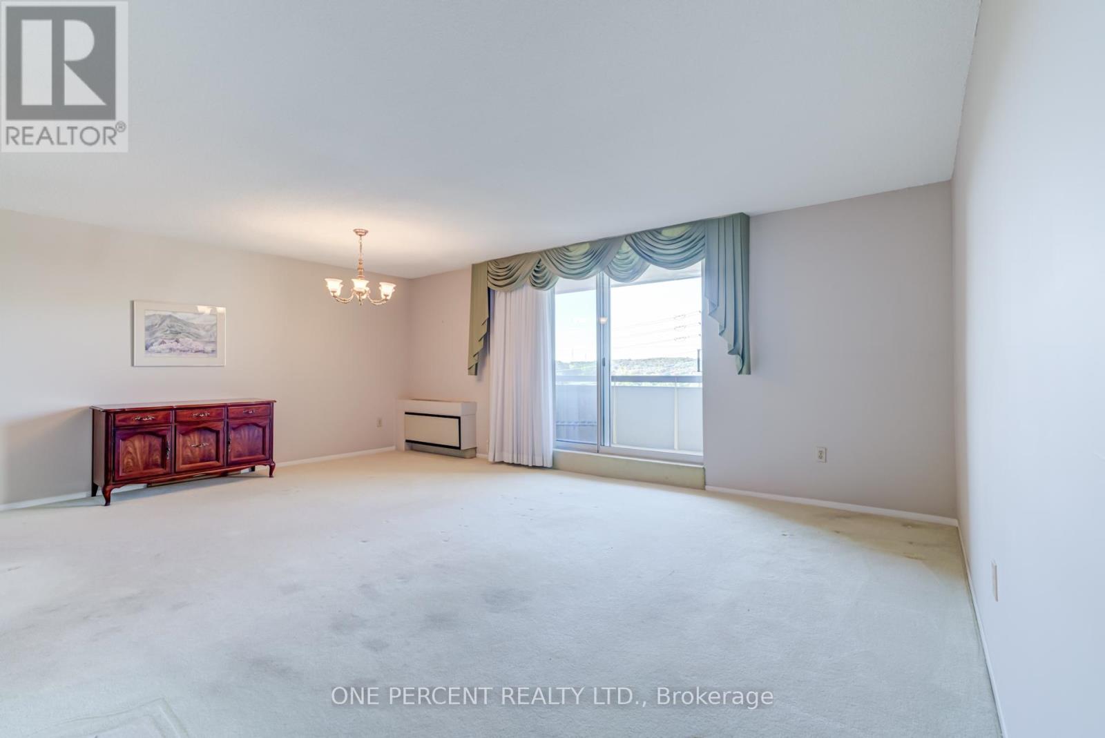 705 - 20 William Roe Boulevard, Newmarket, Ontario L3Y 5V6 - Photo 7 - N12632420
