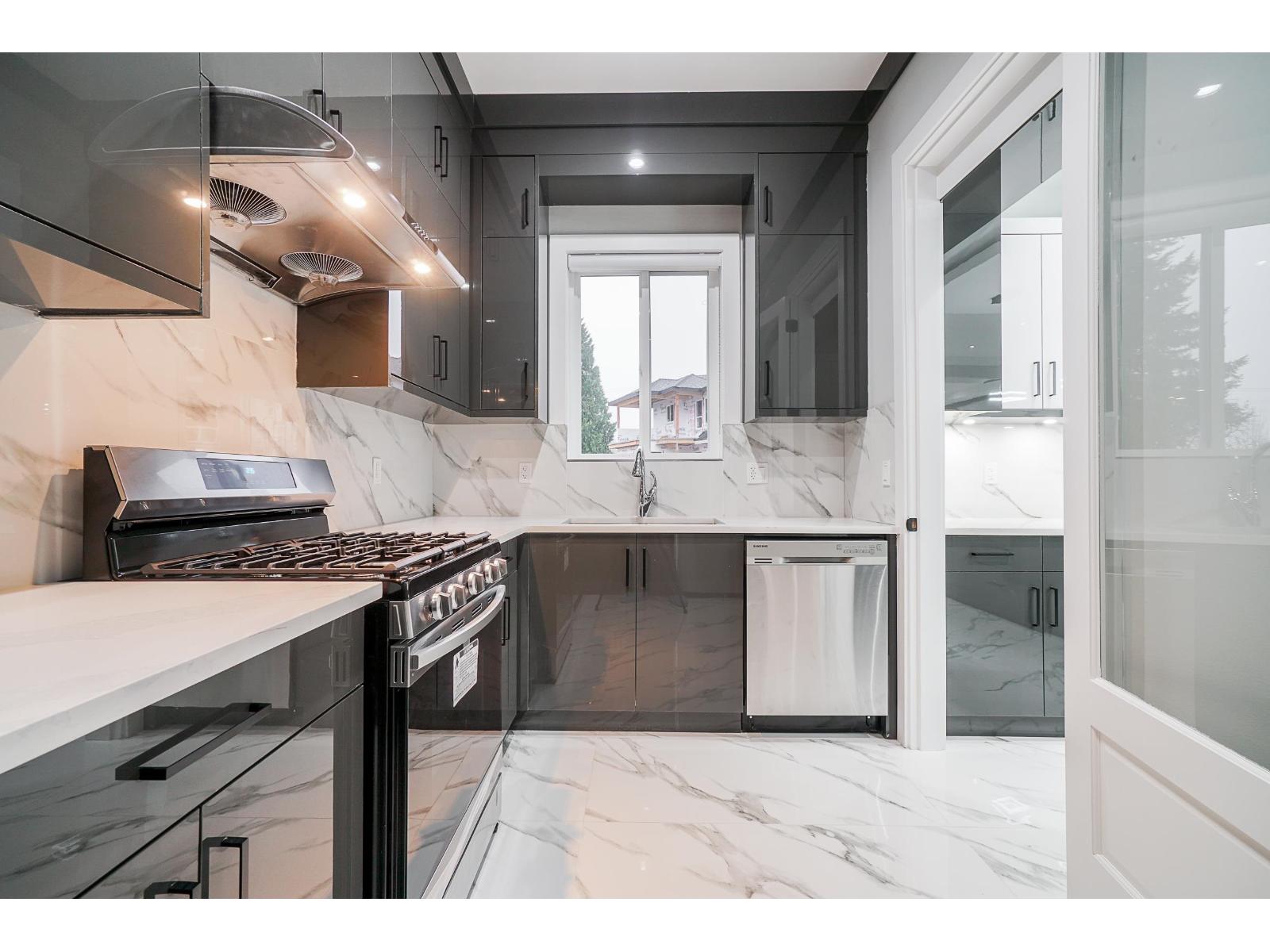 14220 114 Avenue, Surrey, British Columbia V3R 5H3 - Photo 7 - R3052147