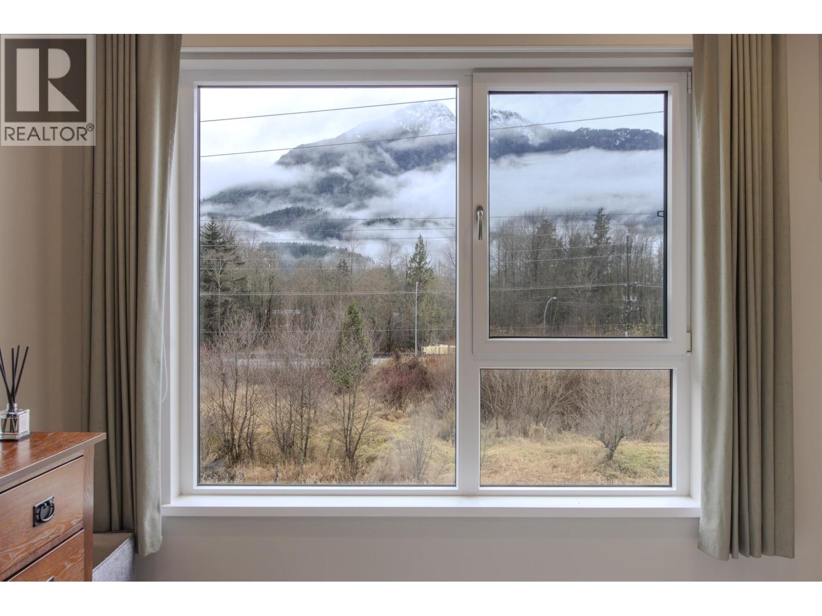 202 1870 Dowad Drive, Squamish, British Columbia  V8B 1C4 - Photo 16 - R3073763