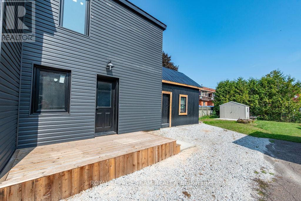 47 Bonnechere Street N, Renfrew, Ontario K7V 1Y8 - Photo 17 - X12399235