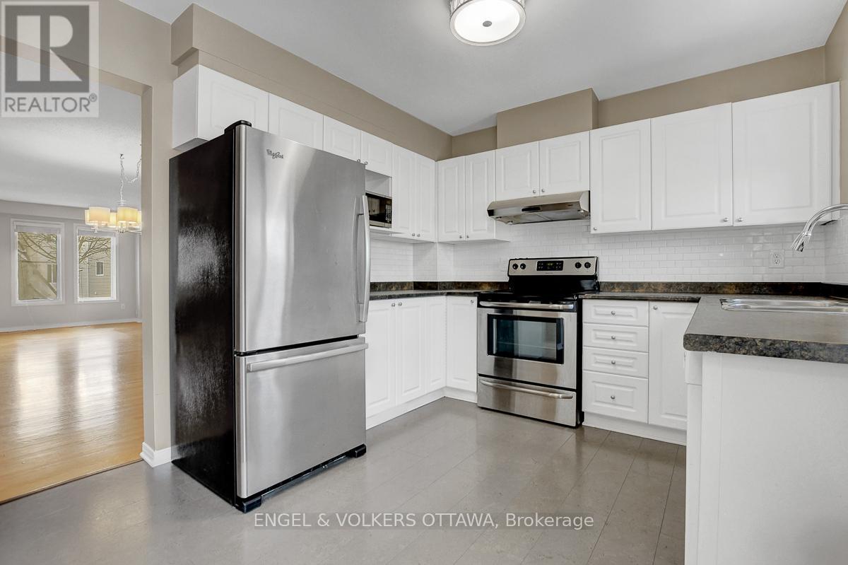 21 Drayton Private, Ottawa, Ontario  K1K 4R1 - Photo 20 - X12632426