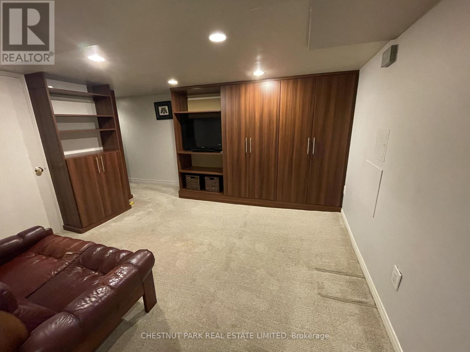 Lower - 91 Coady Avenue, Toronto, Ontario  M4M 2Y9 - Photo 9 - E12517606