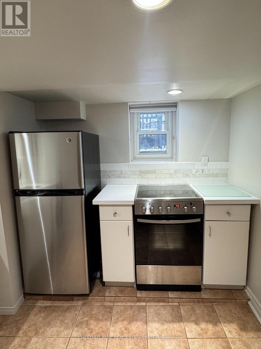 Lower - 91 Coady Avenue, Toronto, Ontario  M4M 2Y9 - Photo 6 - E12517606