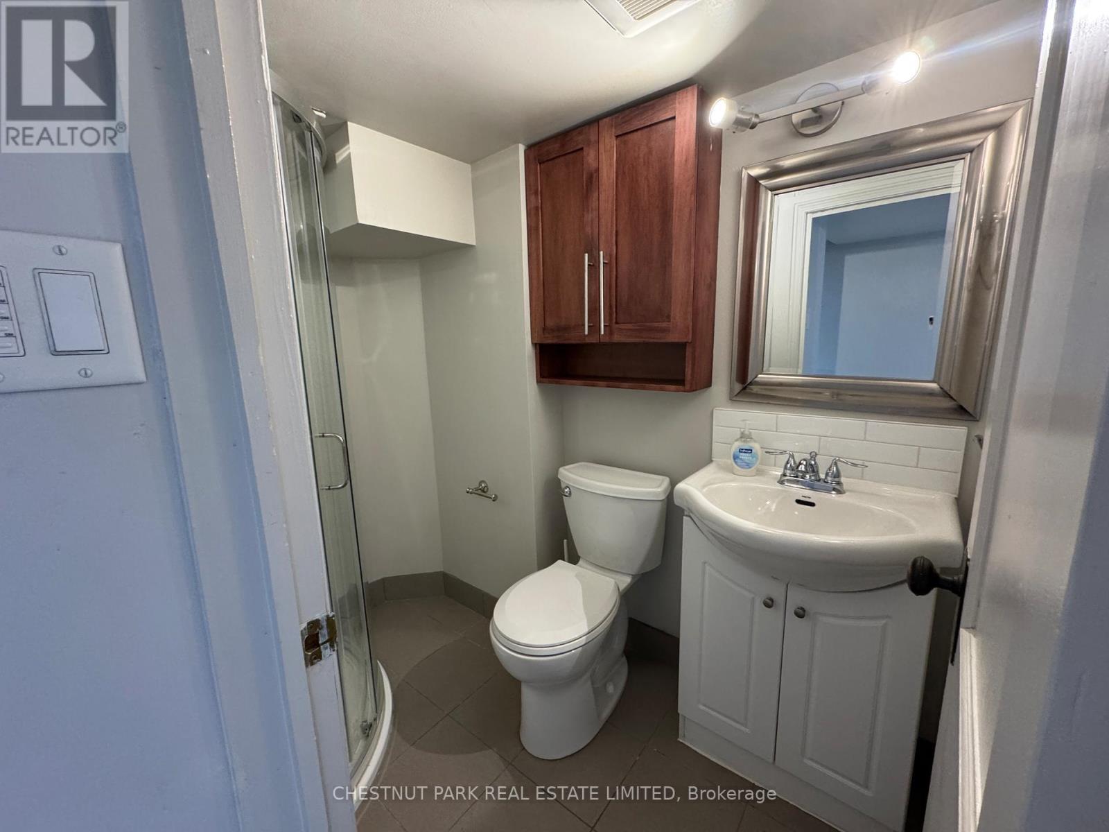 Lower - 91 Coady Avenue, Toronto, Ontario  M4M 2Y9 - Photo 15 - E12517606