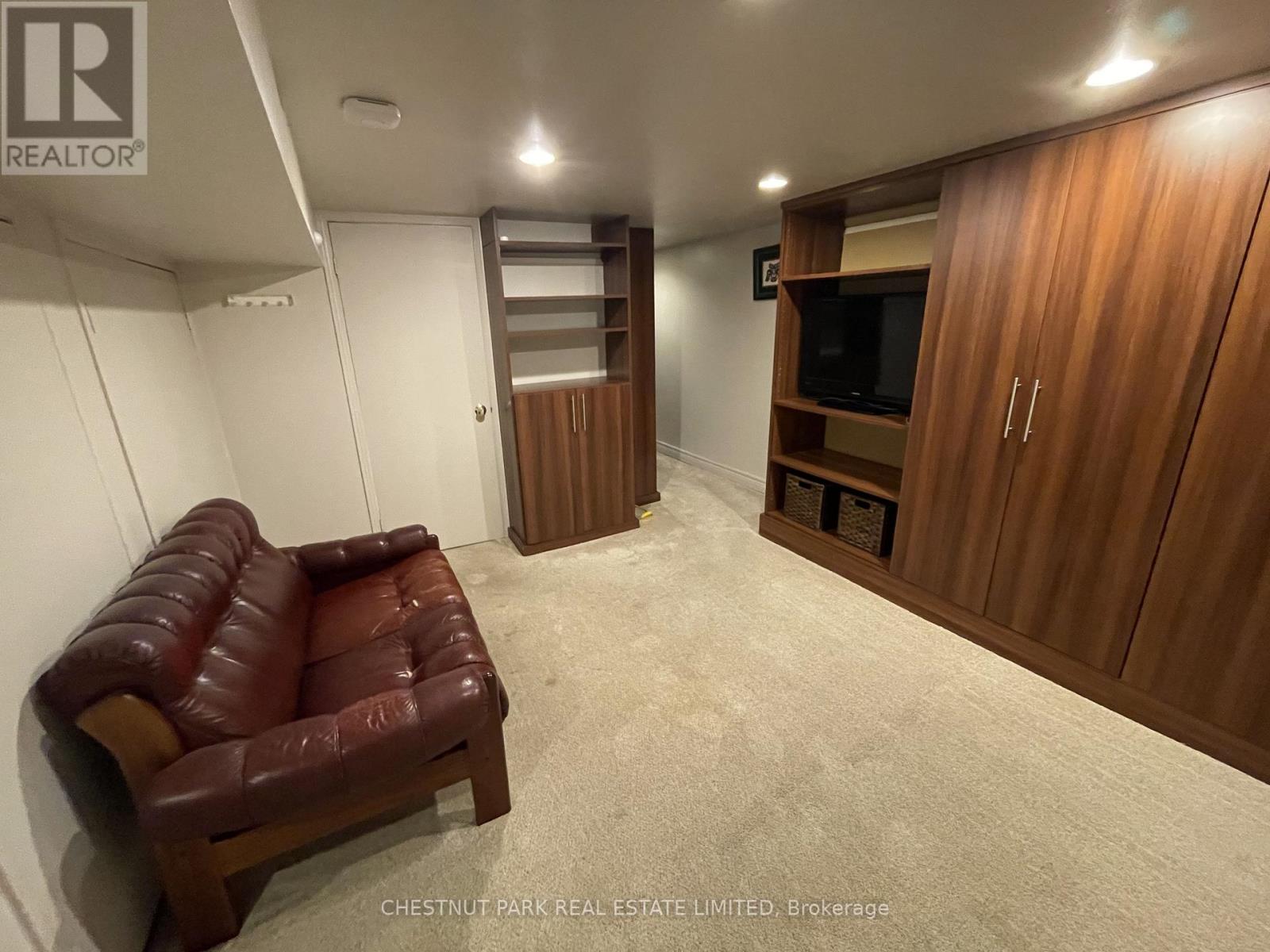 Lower - 91 Coady Avenue, Toronto, Ontario  M4M 2Y9 - Photo 7 - E12517606