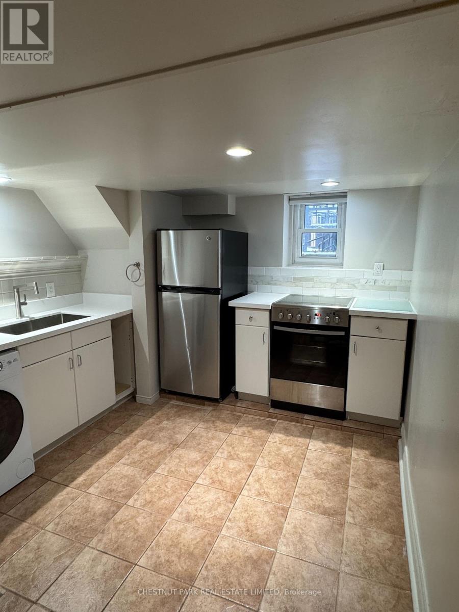 Lower - 91 Coady Avenue, Toronto, Ontario  M4M 2Y9 - Photo 3 - E12517606