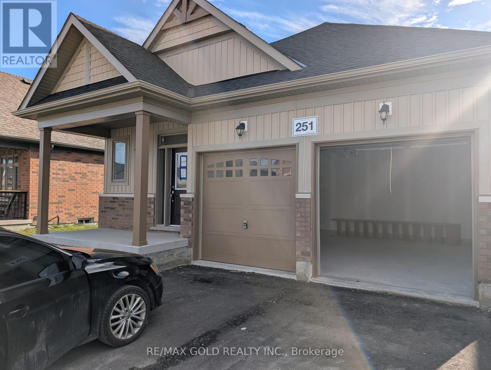 251 WILCOX DRIVE, Clearview, Ontario