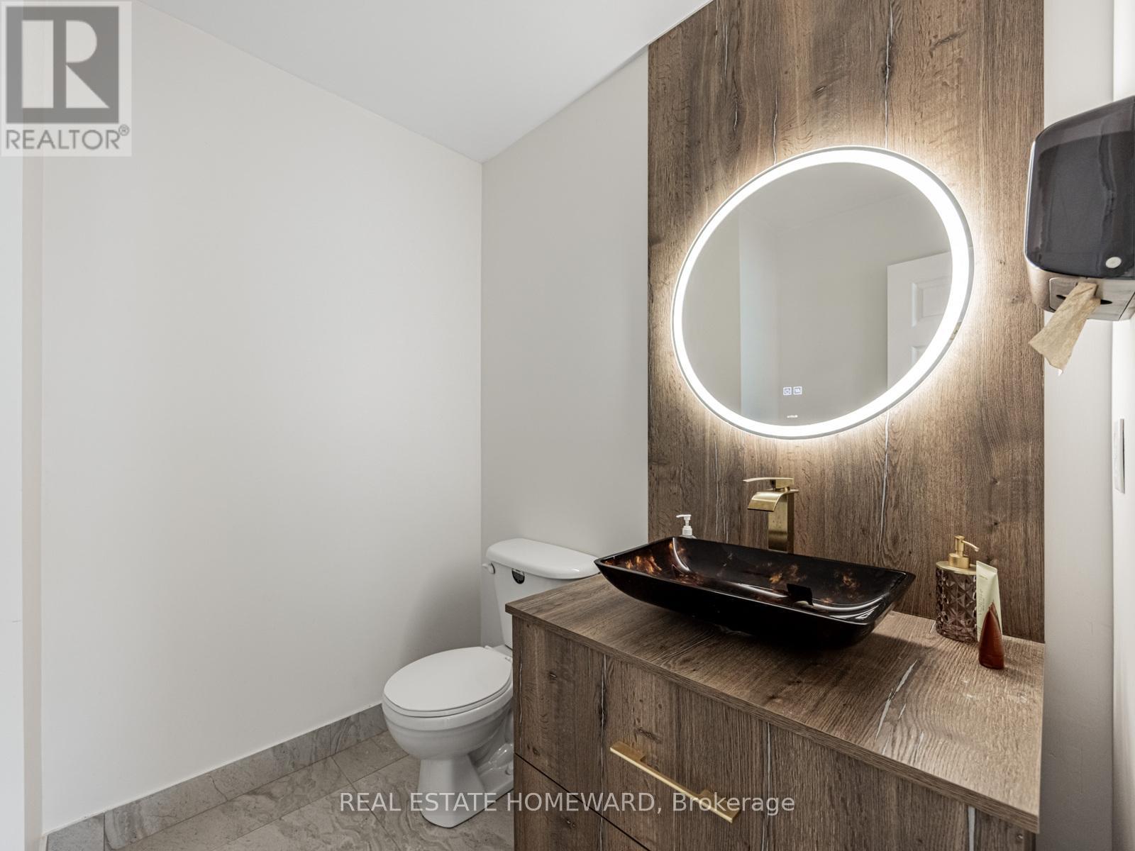 964a The Queensway, Toronto, Ontario  M8Z 1P5 - Photo 12 - W12632432