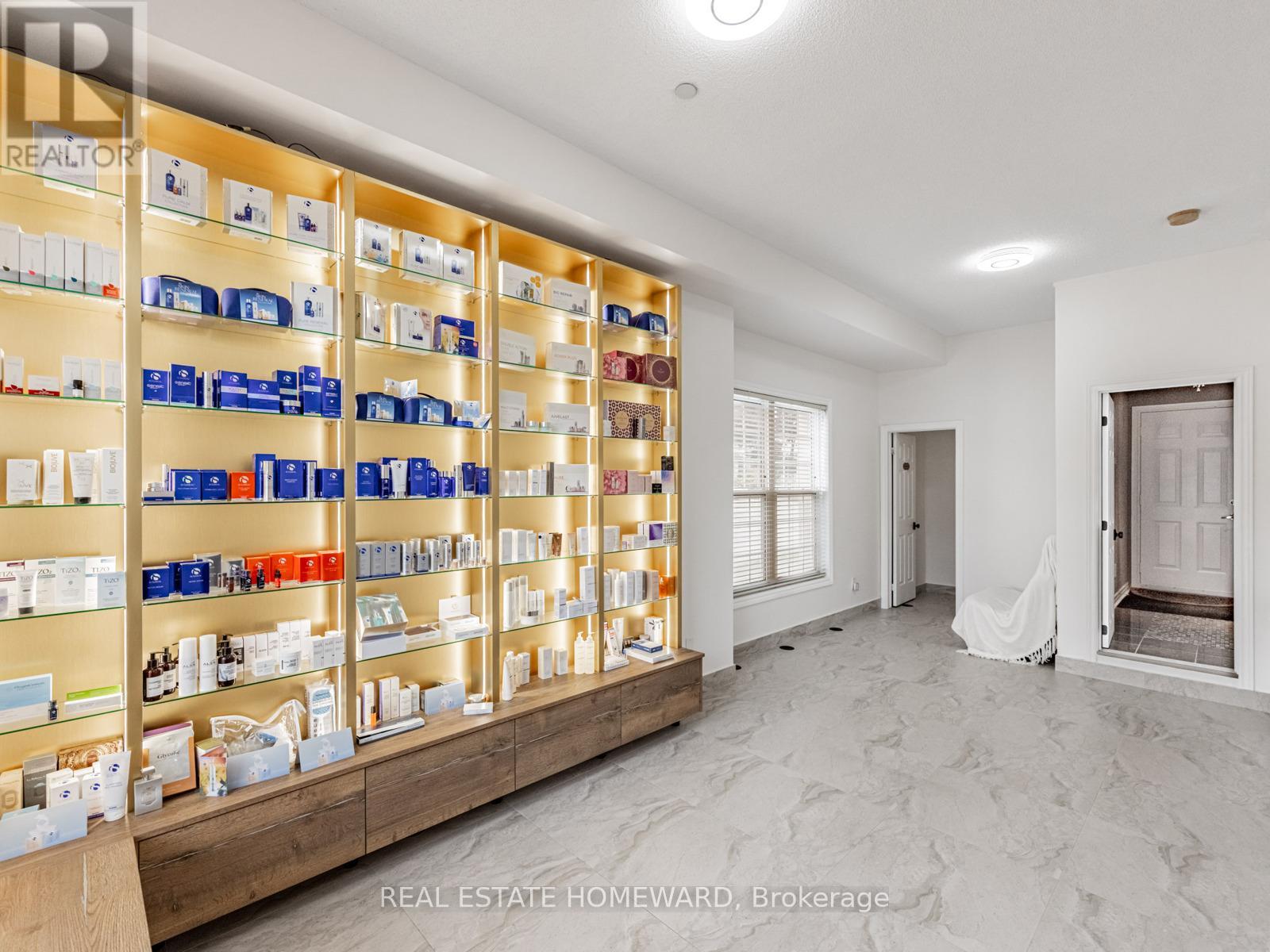 964a The Queensway, Toronto, Ontario  M8Z 1P5 - Photo 26 - W12632432