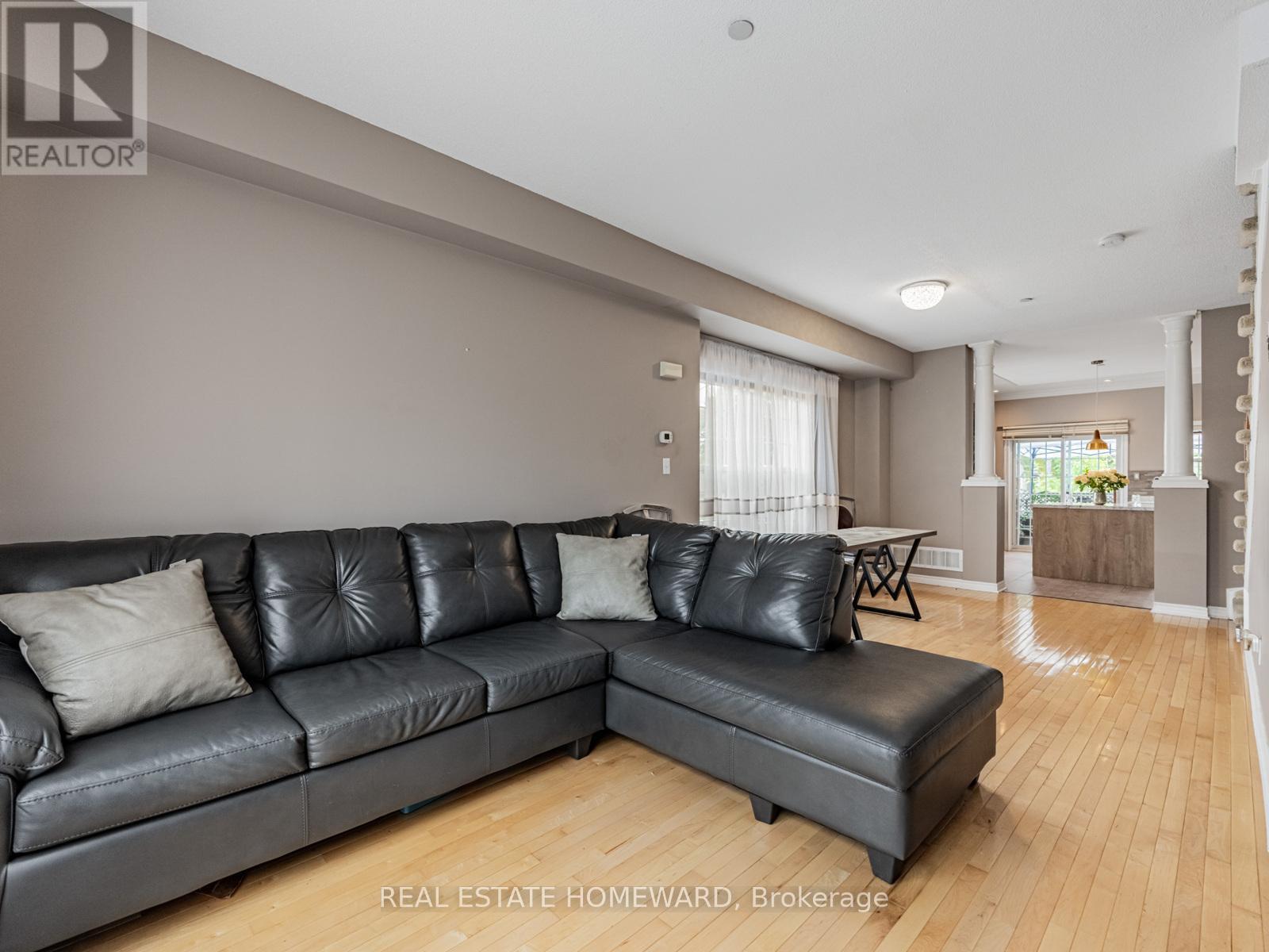 964a The Queensway, Toronto, Ontario  M8Z 1P5 - Photo 6 - W12632432