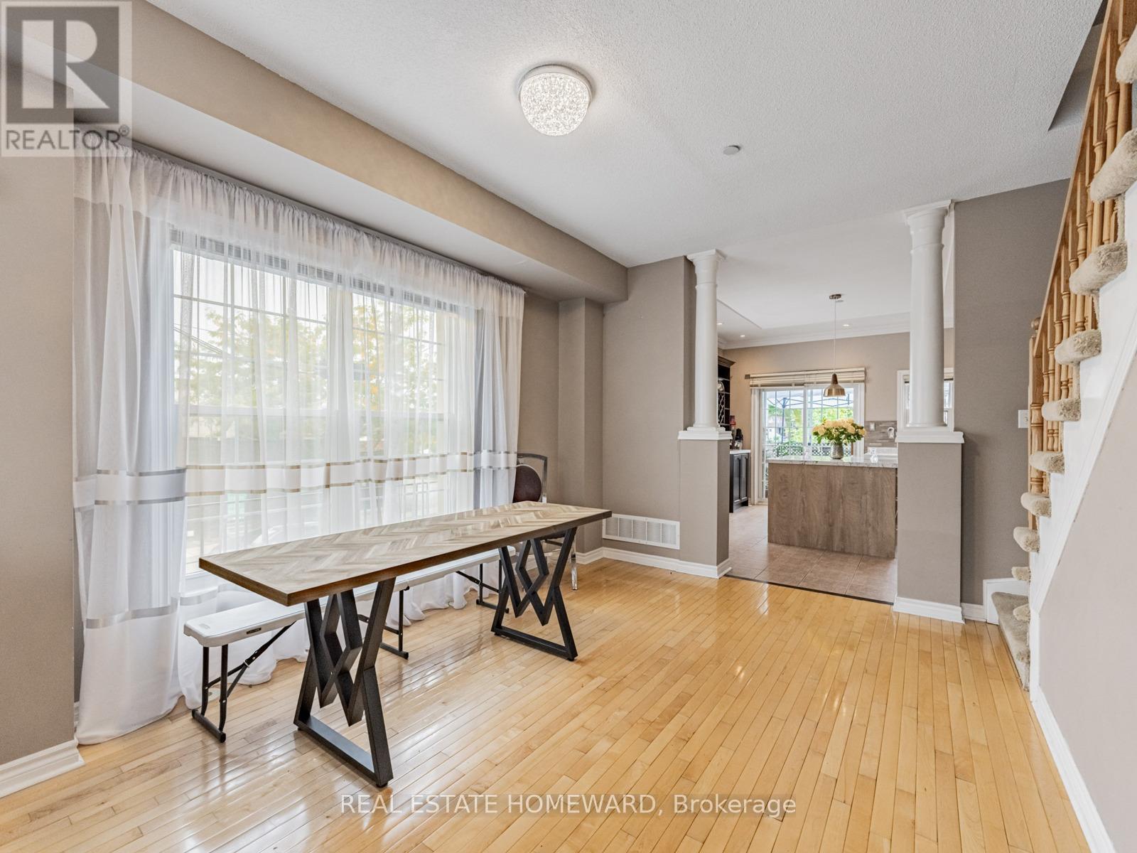 964a The Queensway, Toronto, Ontario  M8Z 1P5 - Photo 8 - W12632432