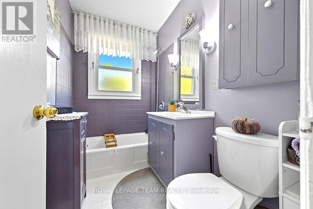 144 Opeongo Road, Renfrew, Ontario K7V 2T5 - Photo 28 - X12448621