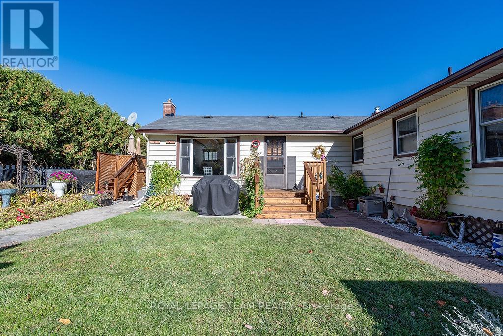 144 Opeongo Road, Renfrew, Ontario K7V 2T5 - Photo 6 - X12448621