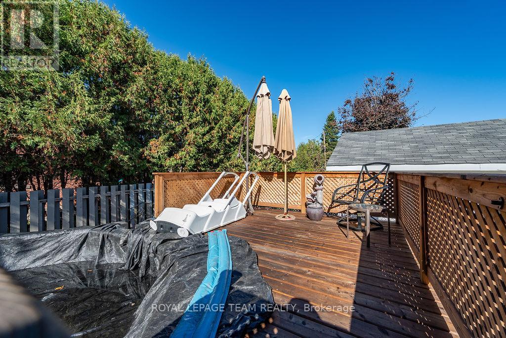 144 Opeongo Road, Renfrew, Ontario K7V 2T5 - Photo 9 - X12448621