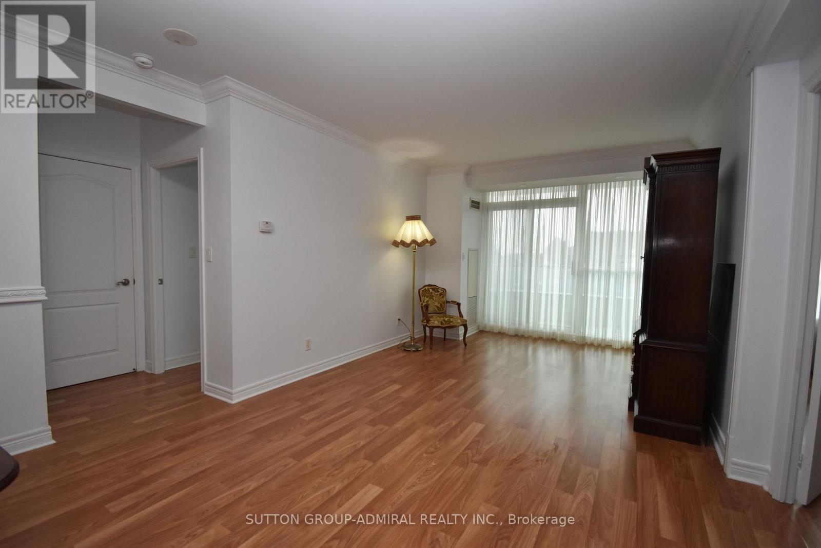 304 - 100 Promenade Circle, Vaughan, Ontario  L4J 7W7 - Photo 9 - N12530970