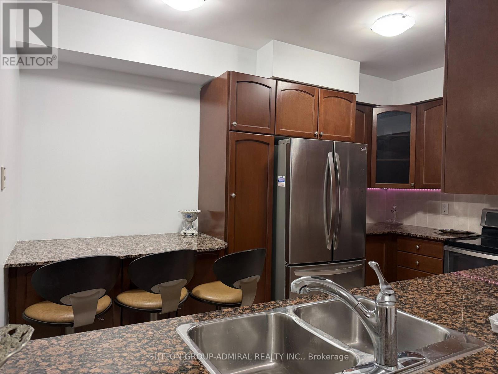 304 - 100 Promenade Circle, Vaughan, Ontario  L4J 7W7 - Photo 7 - N12530970