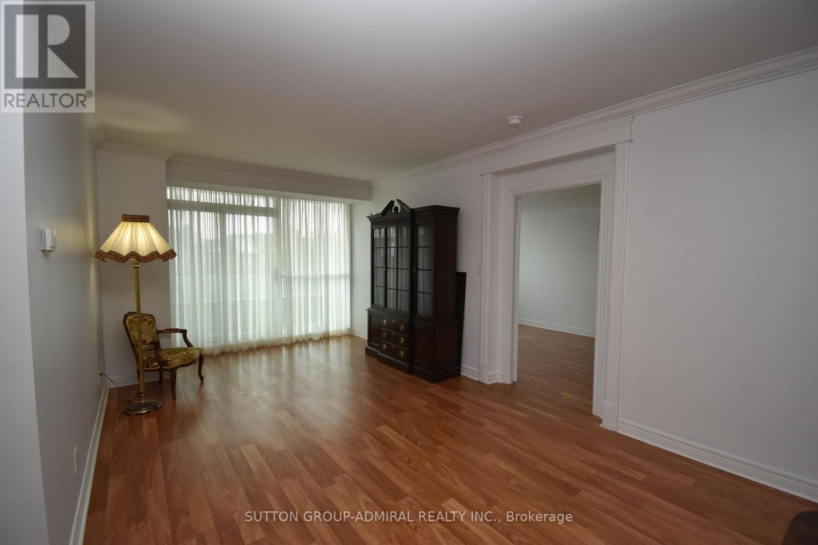 304 - 100 Promenade Circle, Vaughan, Ontario  L4J 7W7 - Photo 8 - N12530970