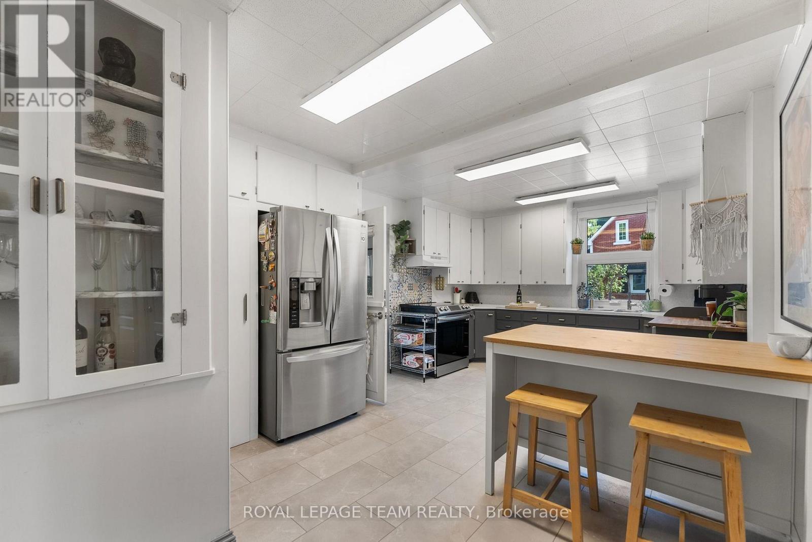 212 Prince Street W, Renfrew, Ontario  K7V 2V7 - Photo 11 - X12363102