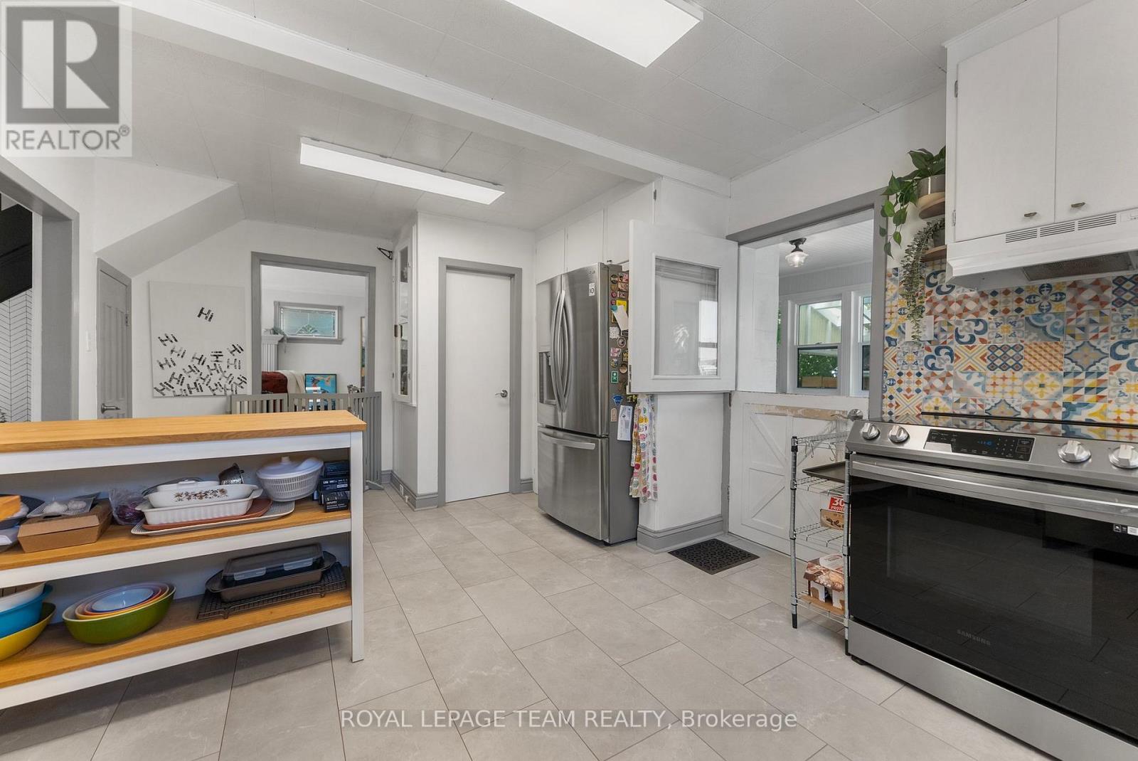 212 Prince Street W, Renfrew, Ontario  K7V 2V7 - Photo 14 - X12363102