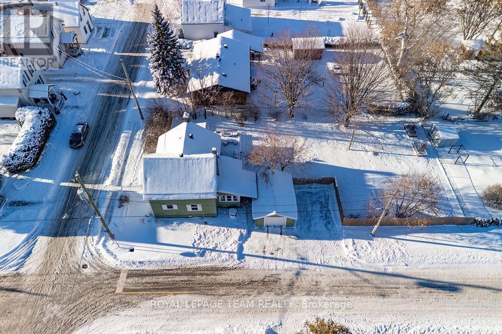 212 Prince Street W, Renfrew, Ontario  K7V 2V7 - Photo 25 - X12363102