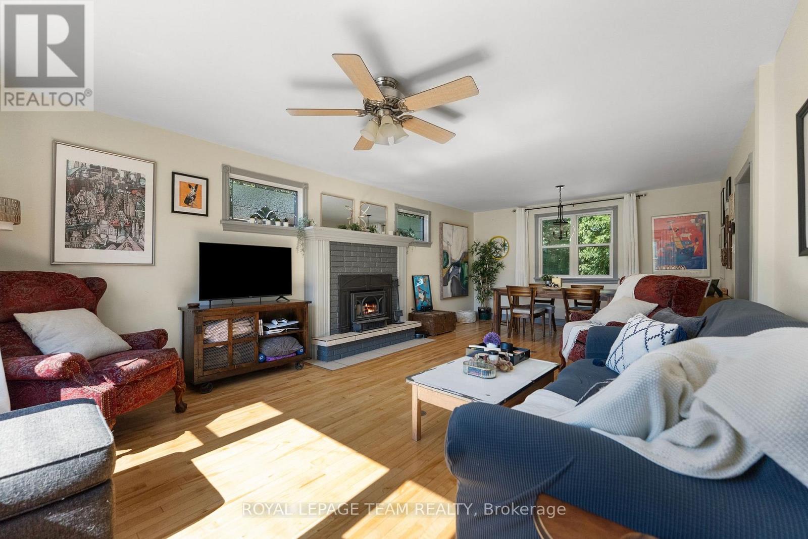 212 Prince Street W, Renfrew, Ontario  K7V 2V7 - Photo 9 - X12363102