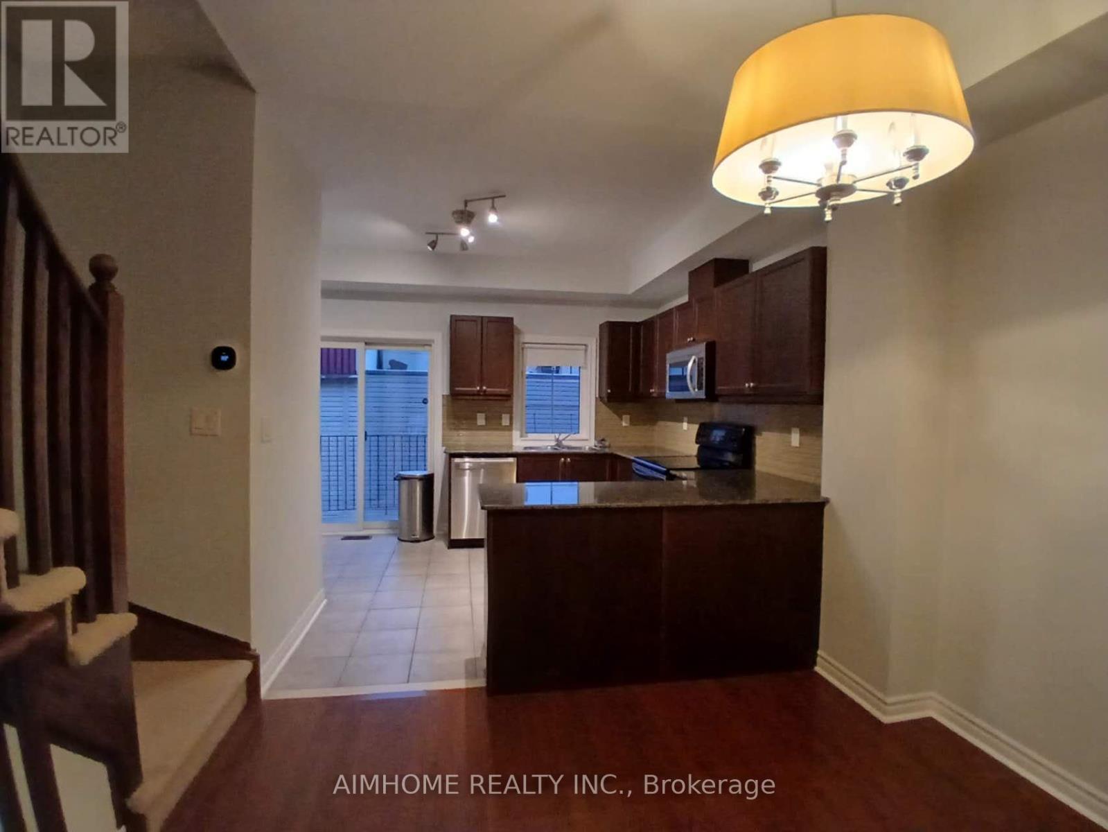 181 Drayton Avenue, Toronto, Ontario  M4C 3M1 - Photo 4 - E12614556