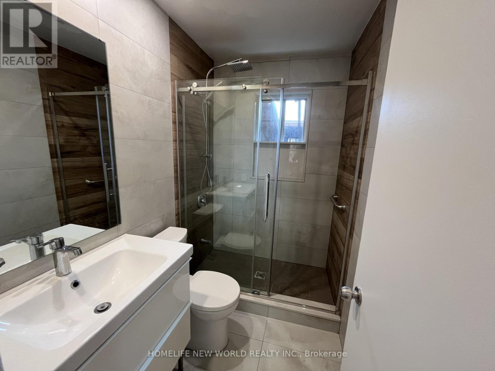 Main - 345 Centre Street E, Richmond Hill (Crosby), Ontario  L4C 1B3 - Photo 16 - N12632444