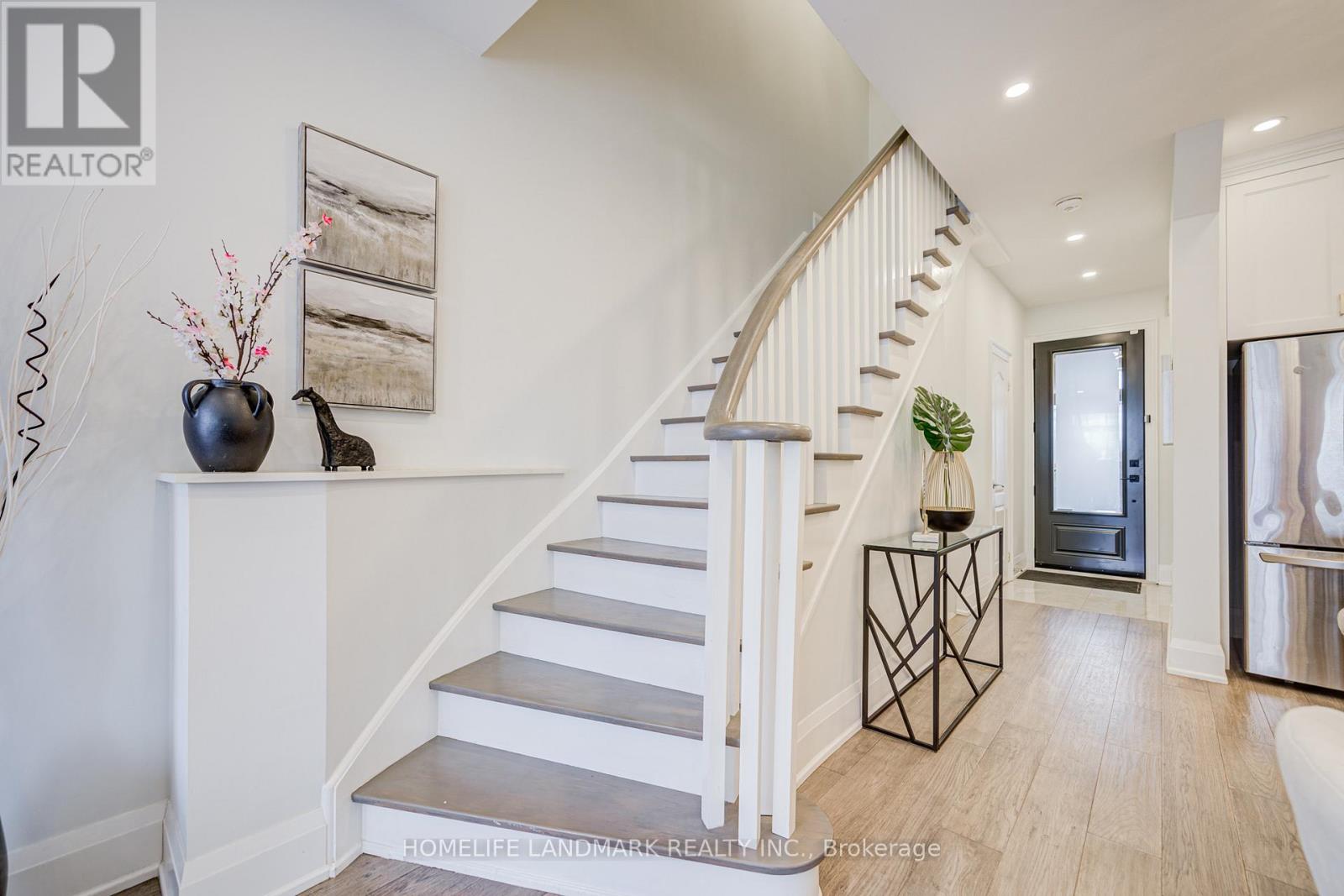 16 Gauguin Avenue, Vaughan, Ontario  L4J 9J7 - Photo 13 - N12629102