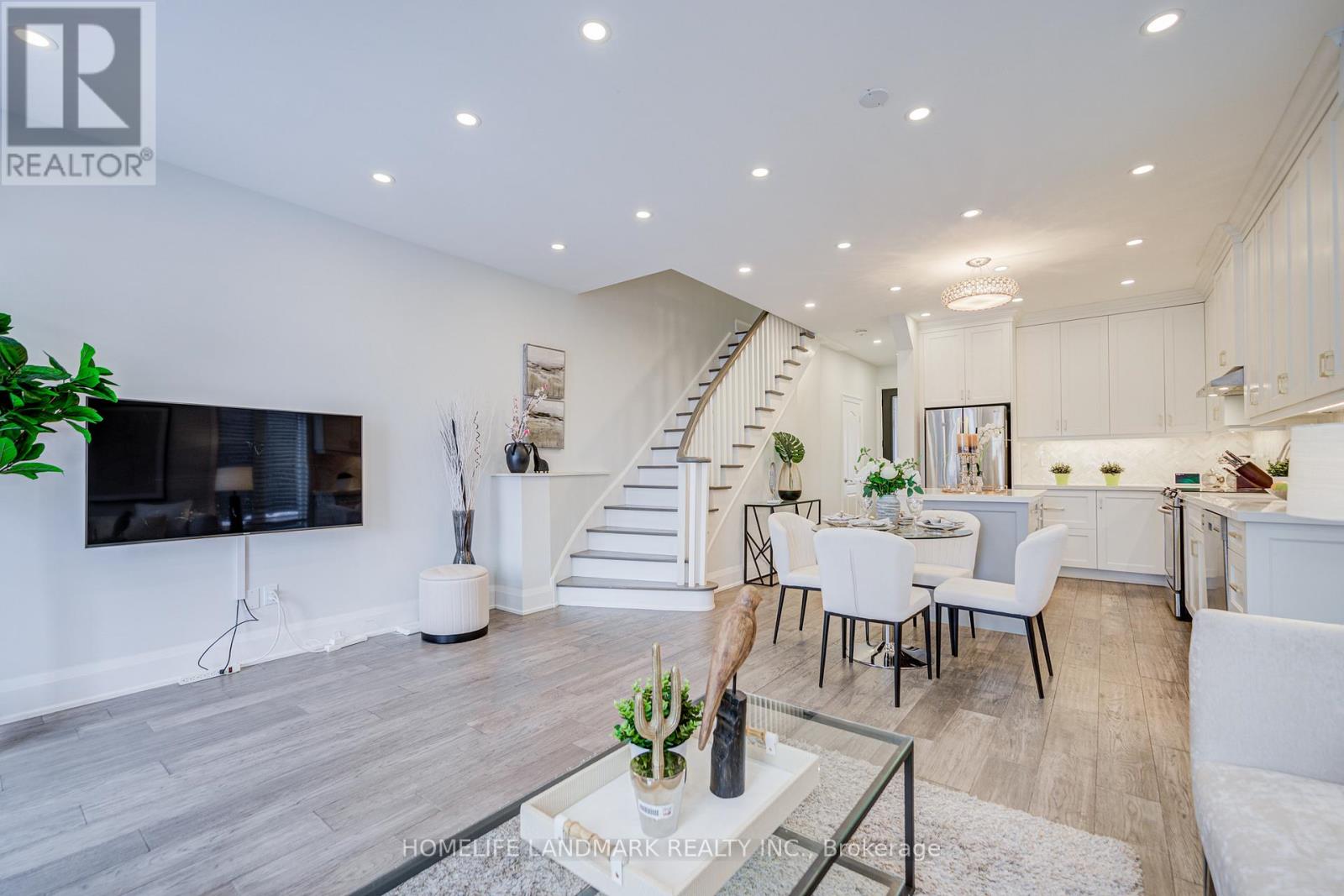 16 Gauguin Avenue, Vaughan, Ontario  L4J 9J7 - Photo 12 - N12629102