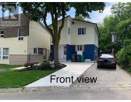 4 JULIANA SQUARE, Brampton, Ontario