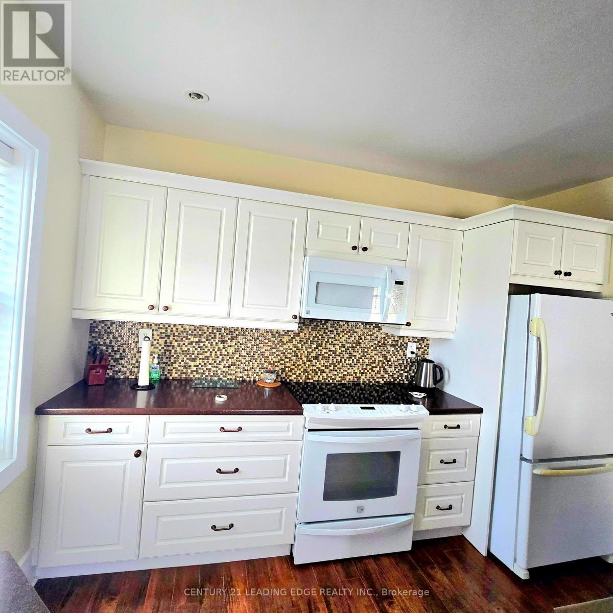 272 Pine Street, Milton (Om Old Milton), Ontario  L9T 1K5 - Photo 17 - W12632454