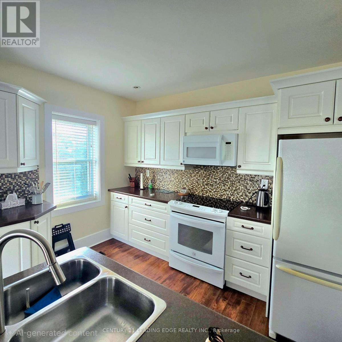 272 Pine Street, Milton (Om Old Milton), Ontario  L9T 1K5 - Photo 19 - W12632454