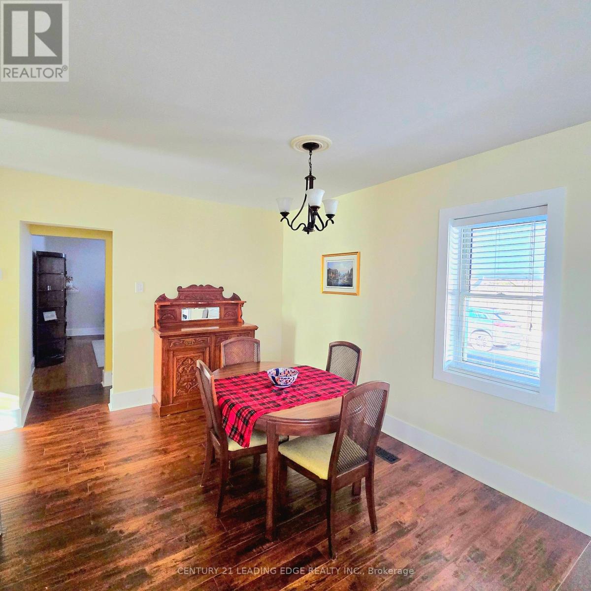 272 Pine Street, Milton (Om Old Milton), Ontario  L9T 1K5 - Photo 21 - W12632454