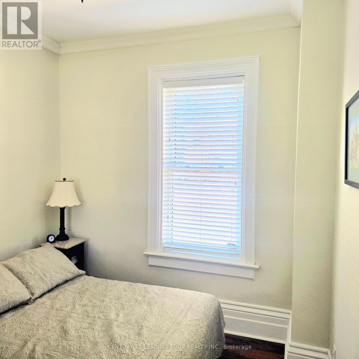 272 Pine Street, Milton (Om Old Milton), Ontario  L9T 1K5 - Photo 25 - W12632454