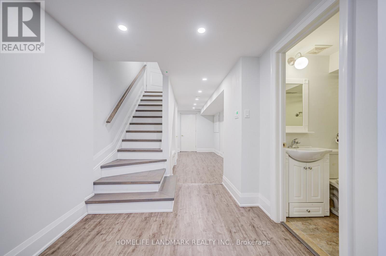 16 Gauguin Avenue, Vaughan, Ontario  L4J 9J7 - Photo 24 - N12629102