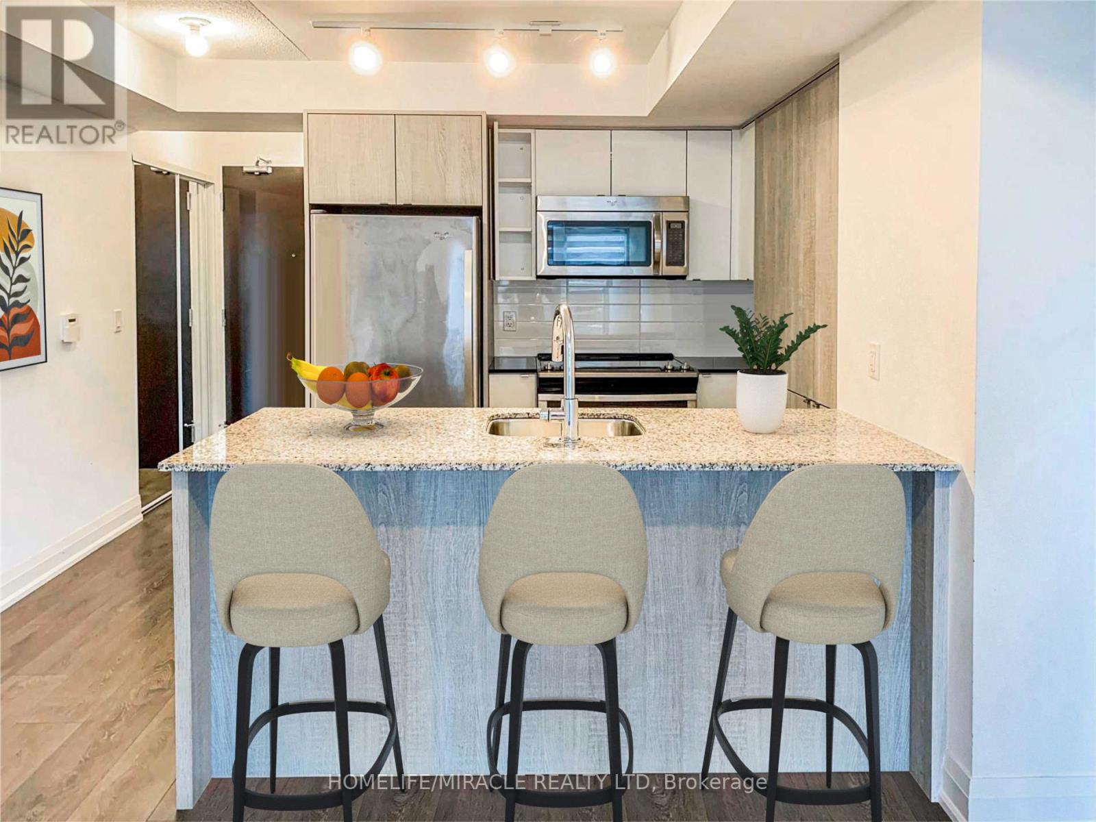 809 - 9 Valhalla Inn Road, Toronto, Ontario M9B 0B2 - Photo 5 - W12631884