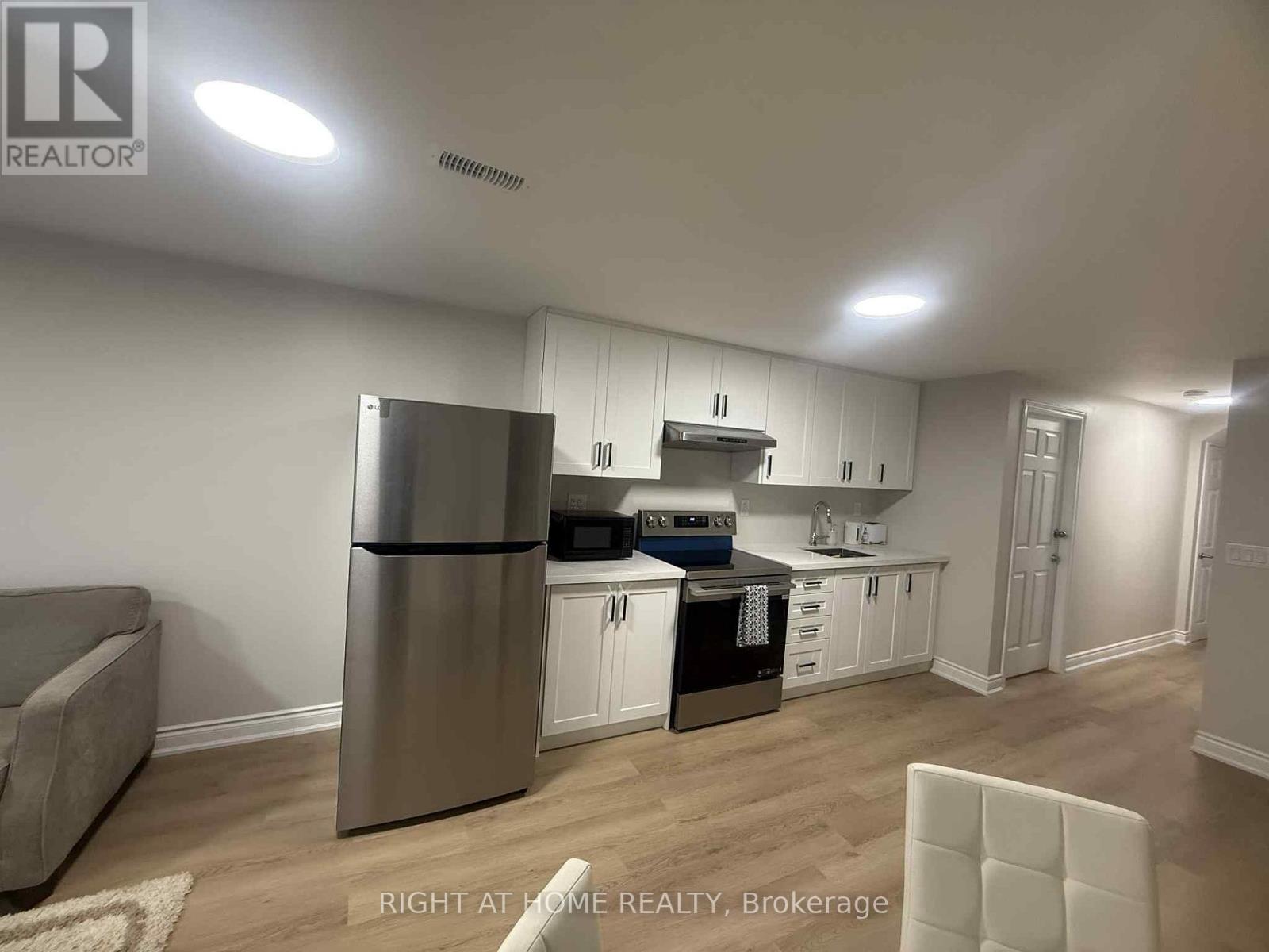 Basement - 5218 Palmetto Place, Mississauga, Ontario  L5M 0C8 - Photo 24 - W12536738