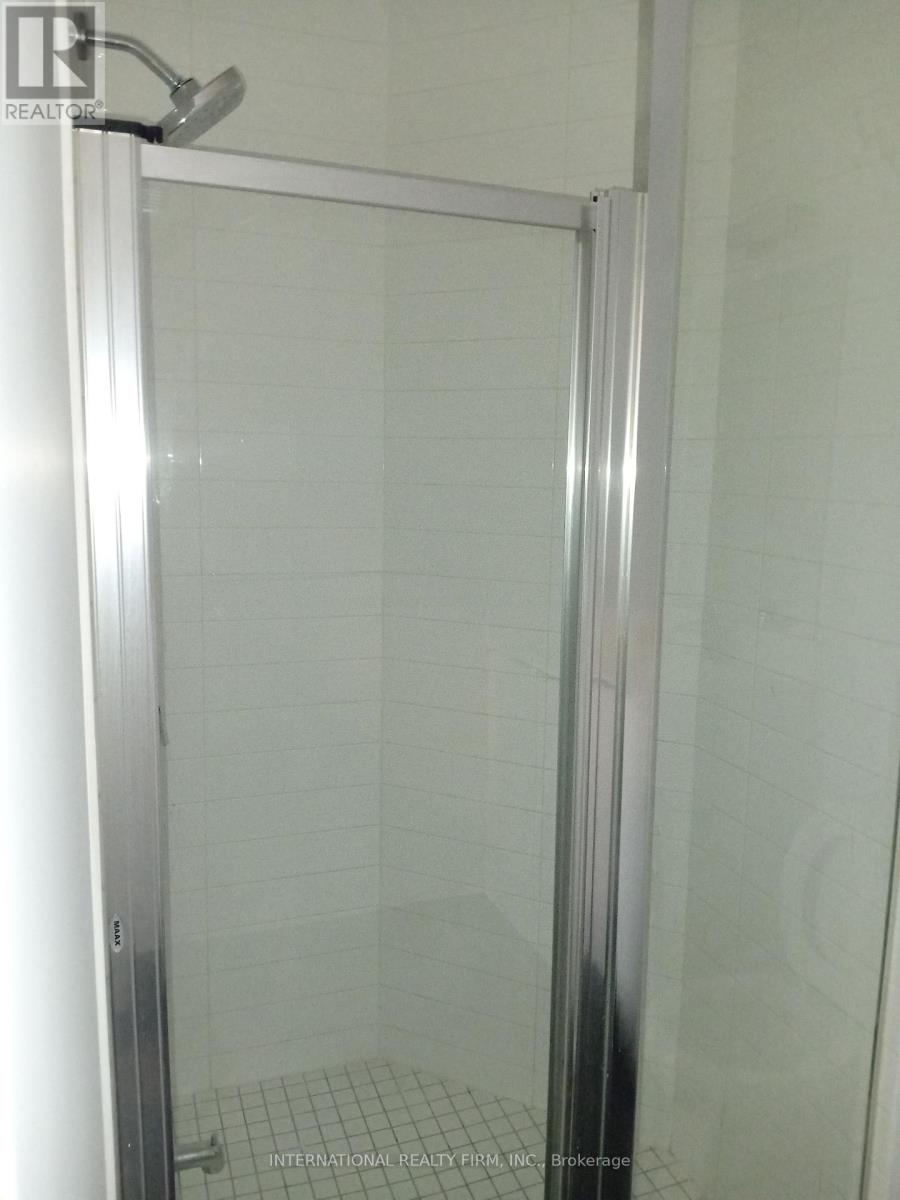 816 - 30 Shore Breeze Drive, Toronto, Ontario  M8V 0J1 - Photo 12 - W12632458