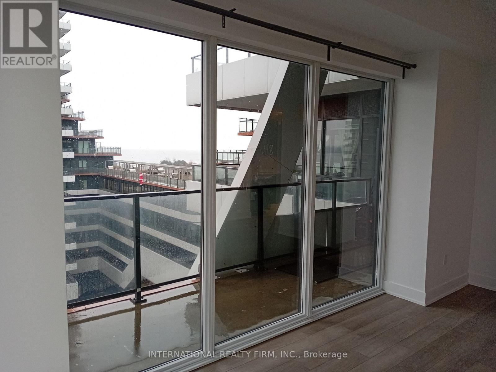 816 - 30 Shore Breeze Drive, Toronto, Ontario  M8V 0J1 - Photo 15 - W12632458