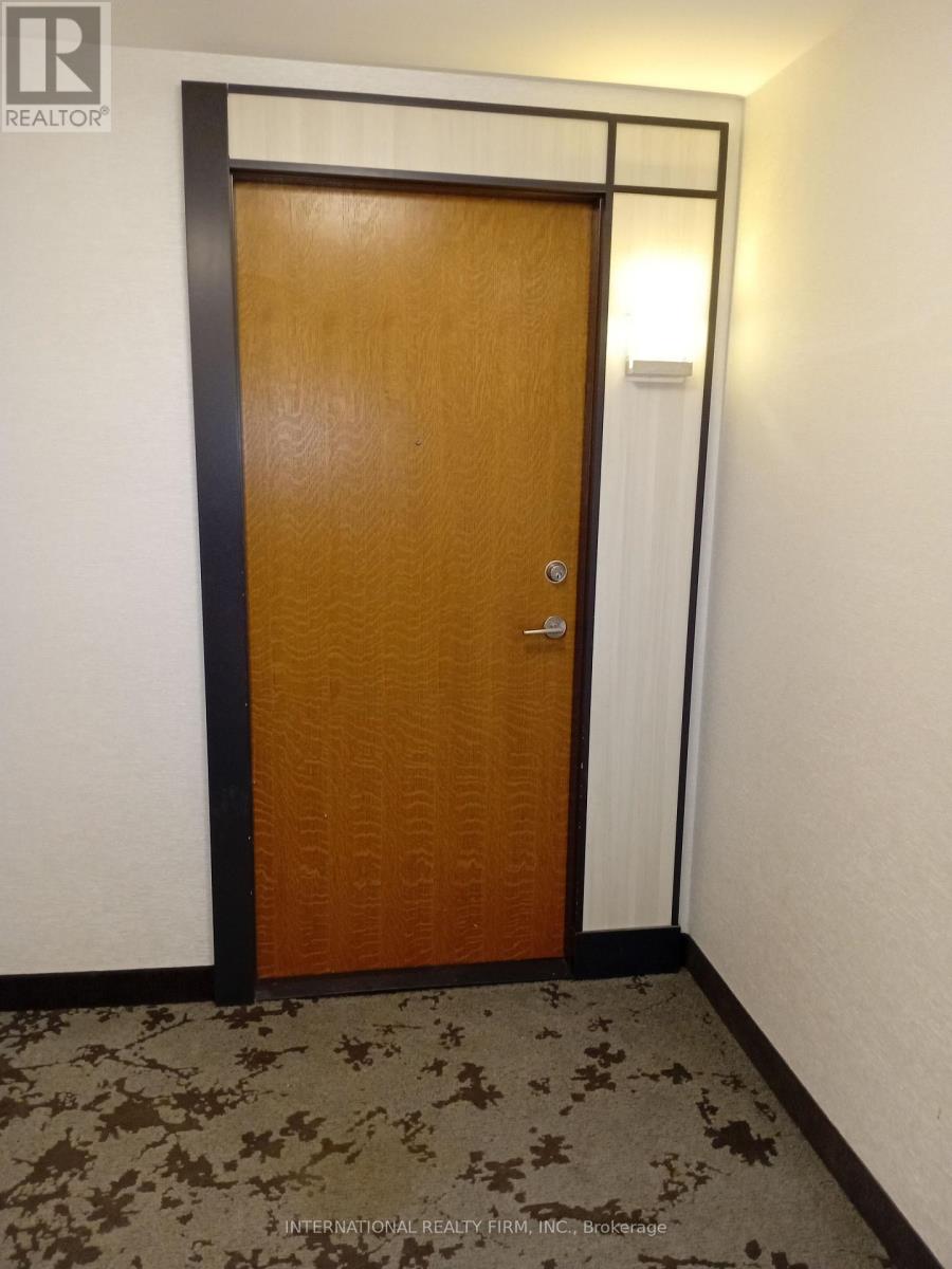 816 - 30 Shore Breeze Drive, Toronto, Ontario  M8V 0J1 - Photo 19 - W12632458