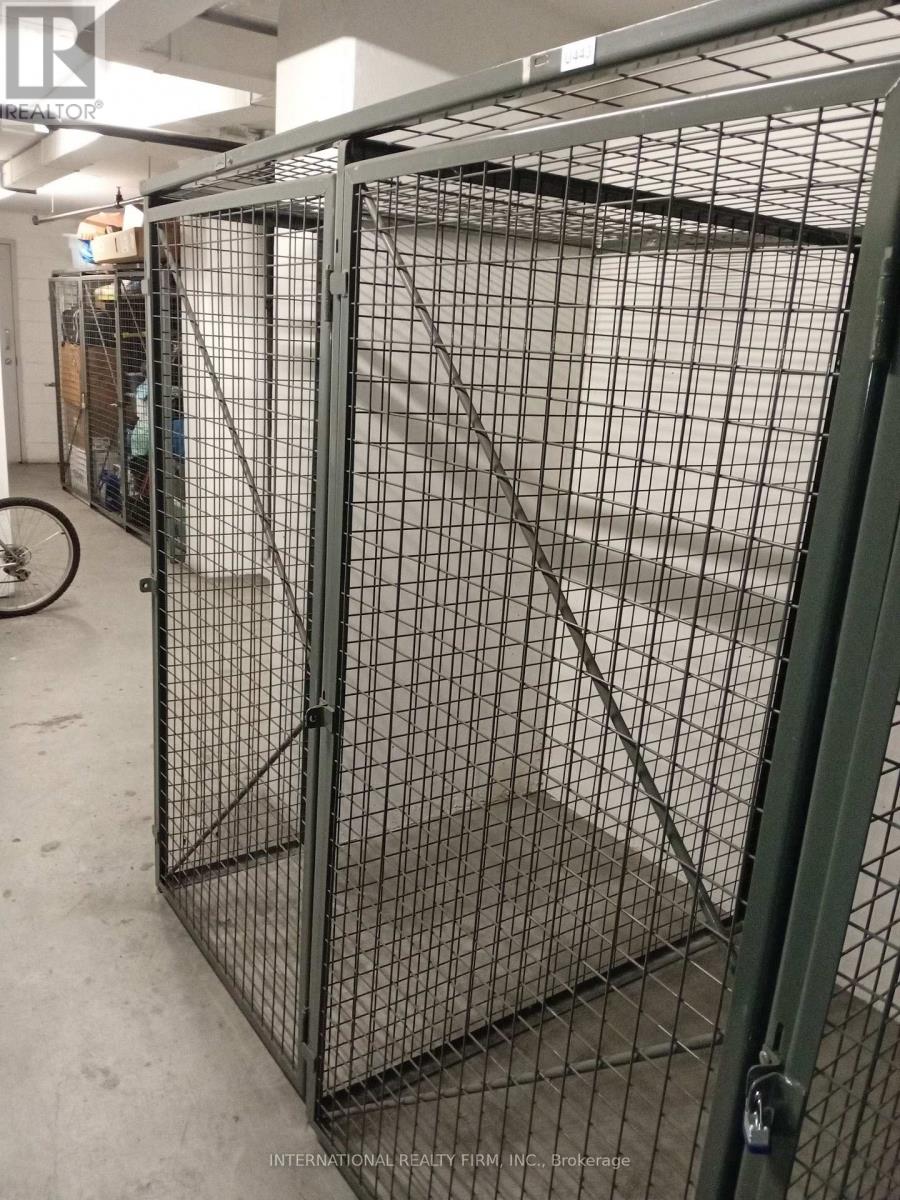 816 - 30 Shore Breeze Drive, Toronto, Ontario  M8V 0J1 - Photo 33 - W12632458