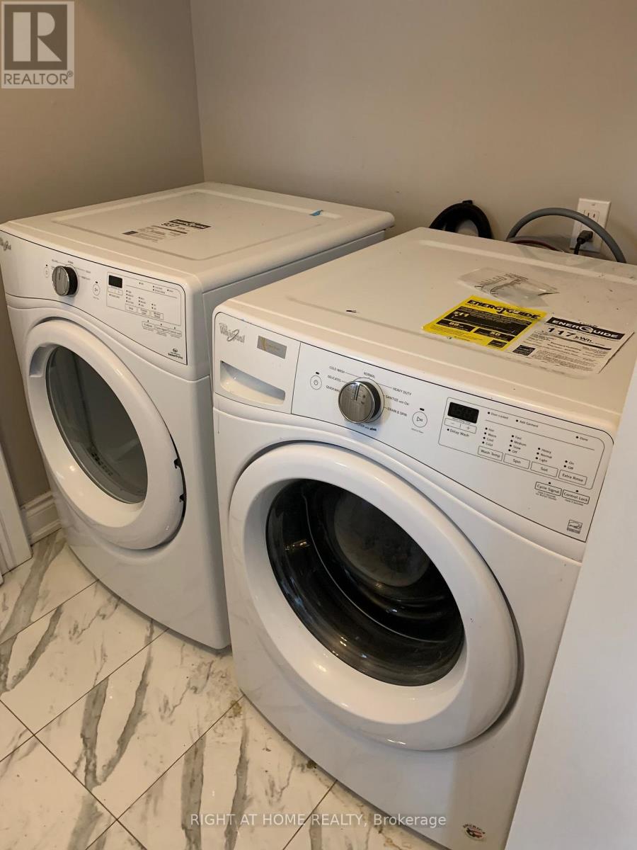 231 Albany Avenue, Toronto, Ontario  M5R 3C7 - Photo 3 - C12632472