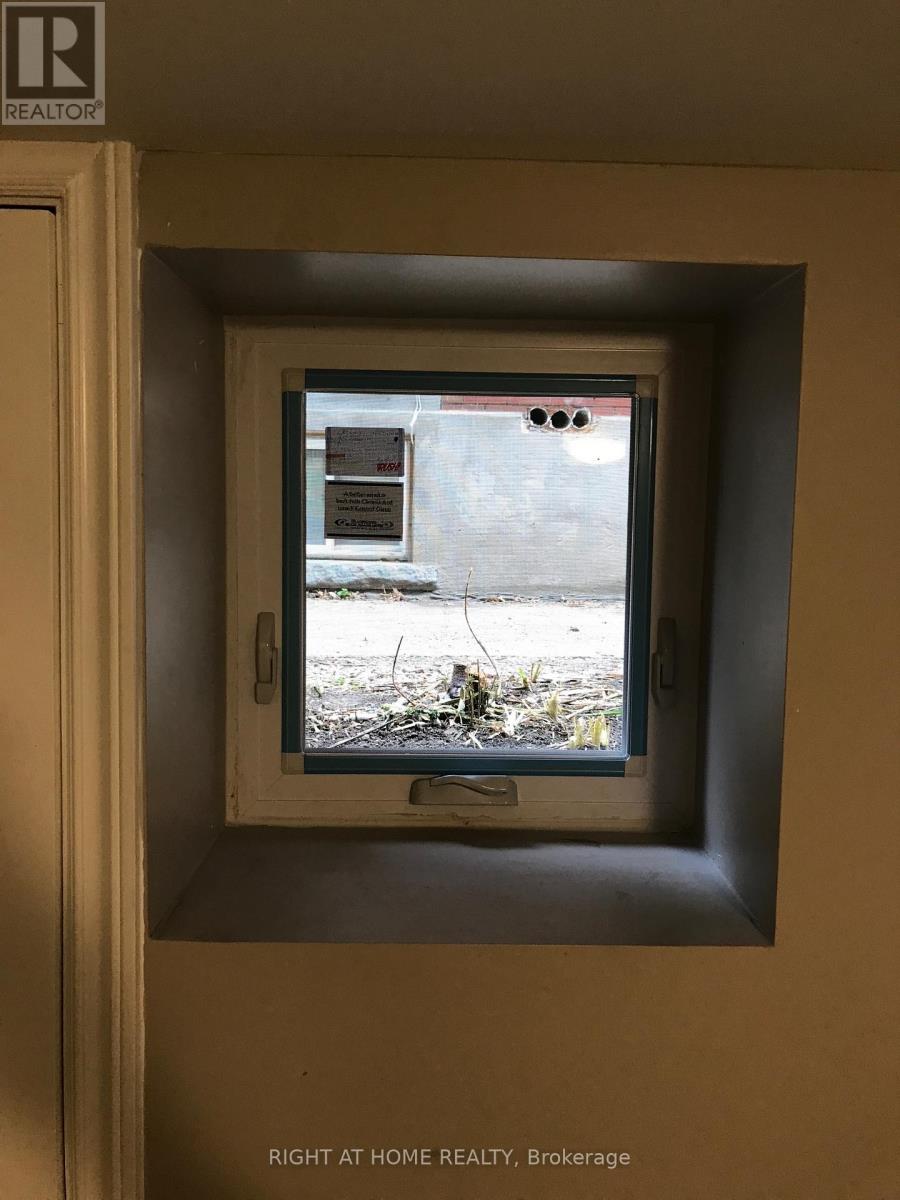 231 Albany Avenue, Toronto, Ontario  M5R 3C7 - Photo 6 - C12632472