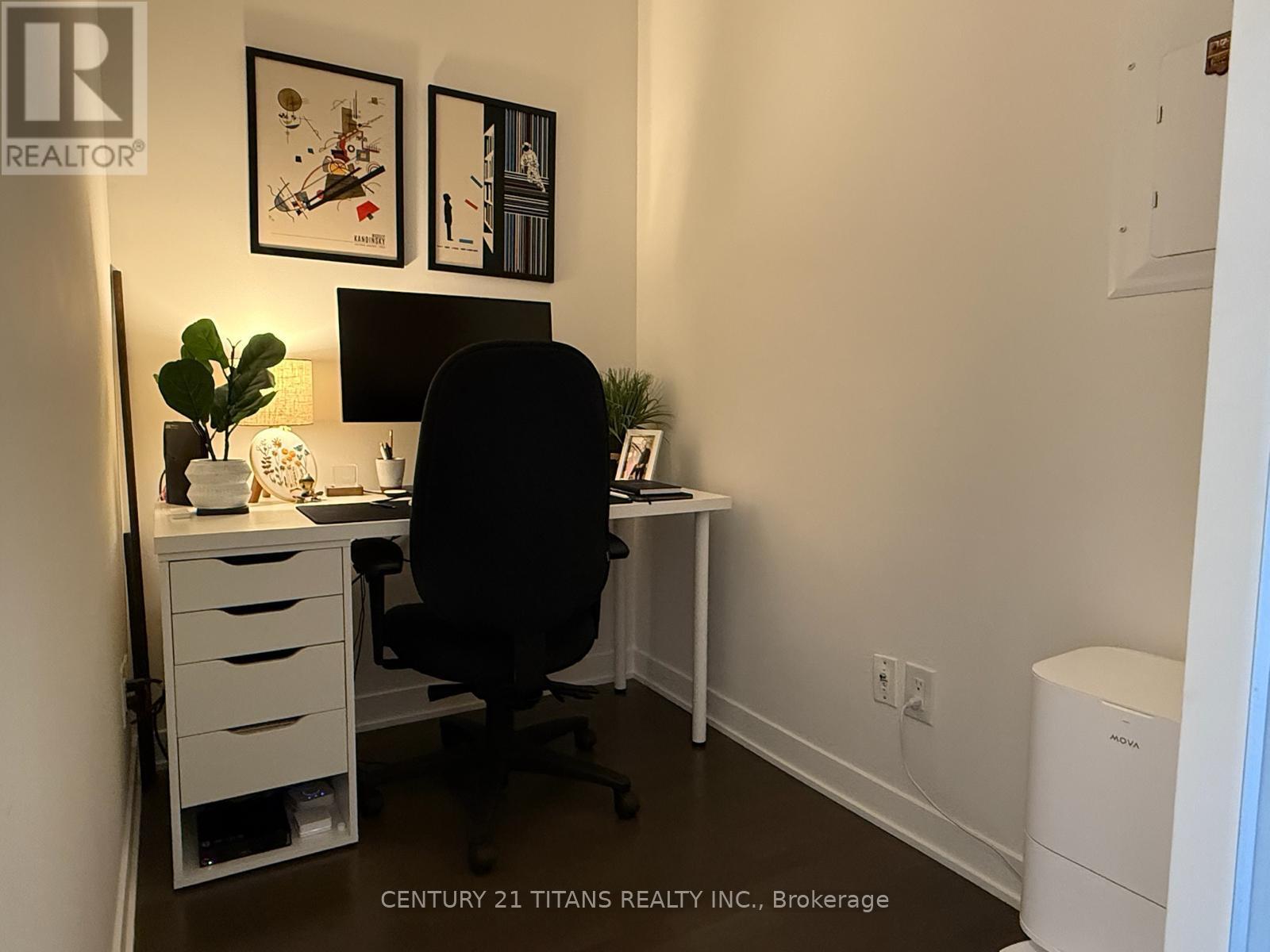 2015 - 88 Park Lawn Road, Toronto, Ontario  M8Y 0B5 - Photo 29 - W12632424