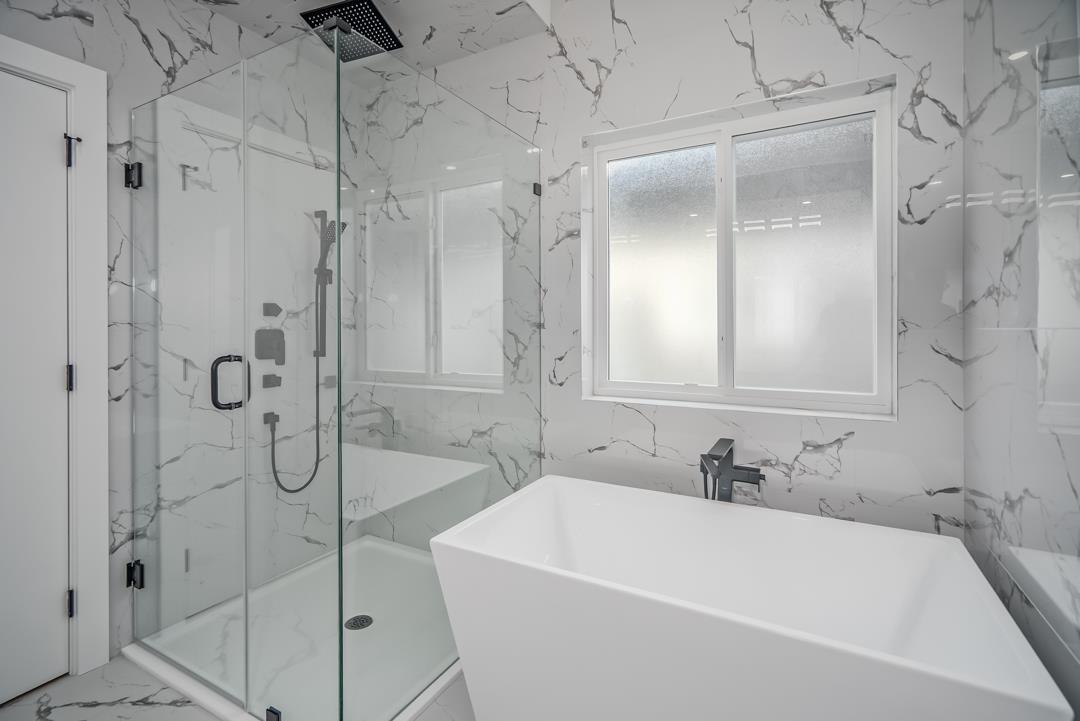 16935 0a Avenue, Surrey, British Columbia  V3Z 9N8 - Photo 9 - R3073808