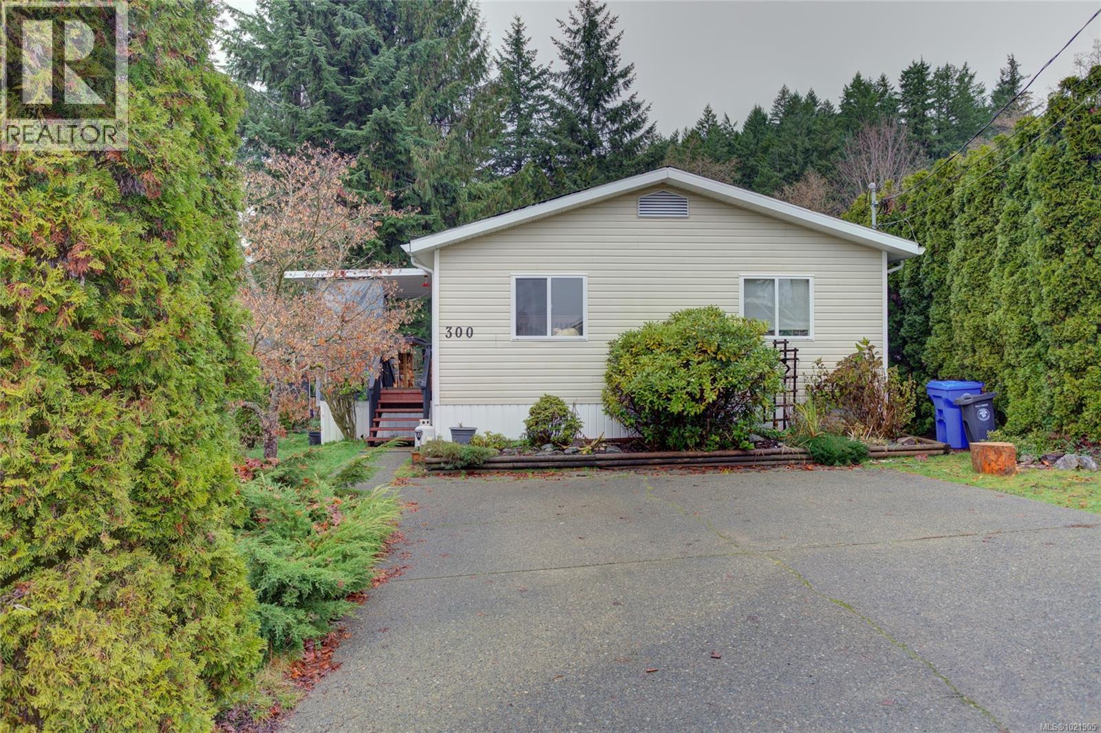 300 Lake Park Rd, Lake Cowichan, British Columbia