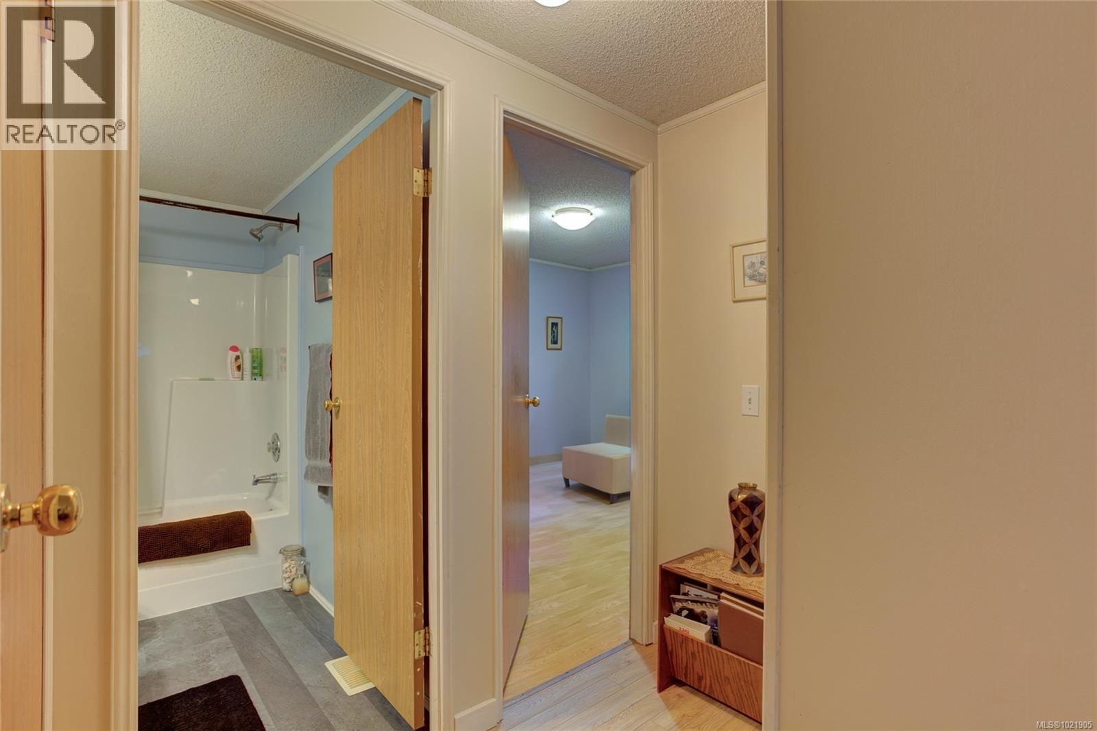 300 Lake Park Rd, Lake Cowichan, British Columbia V0R 2G0 - Photo 22 - 1021905