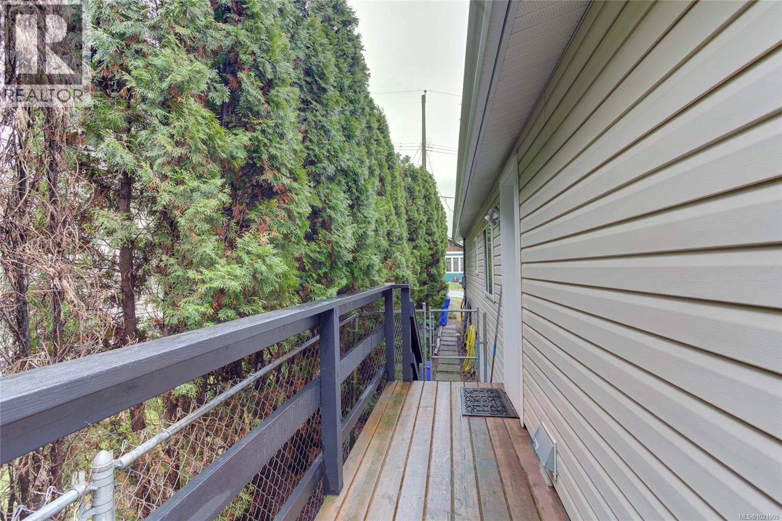 300 Lake Park Rd, Lake Cowichan, British Columbia V0R 2G0 - Photo 37 - 1021905